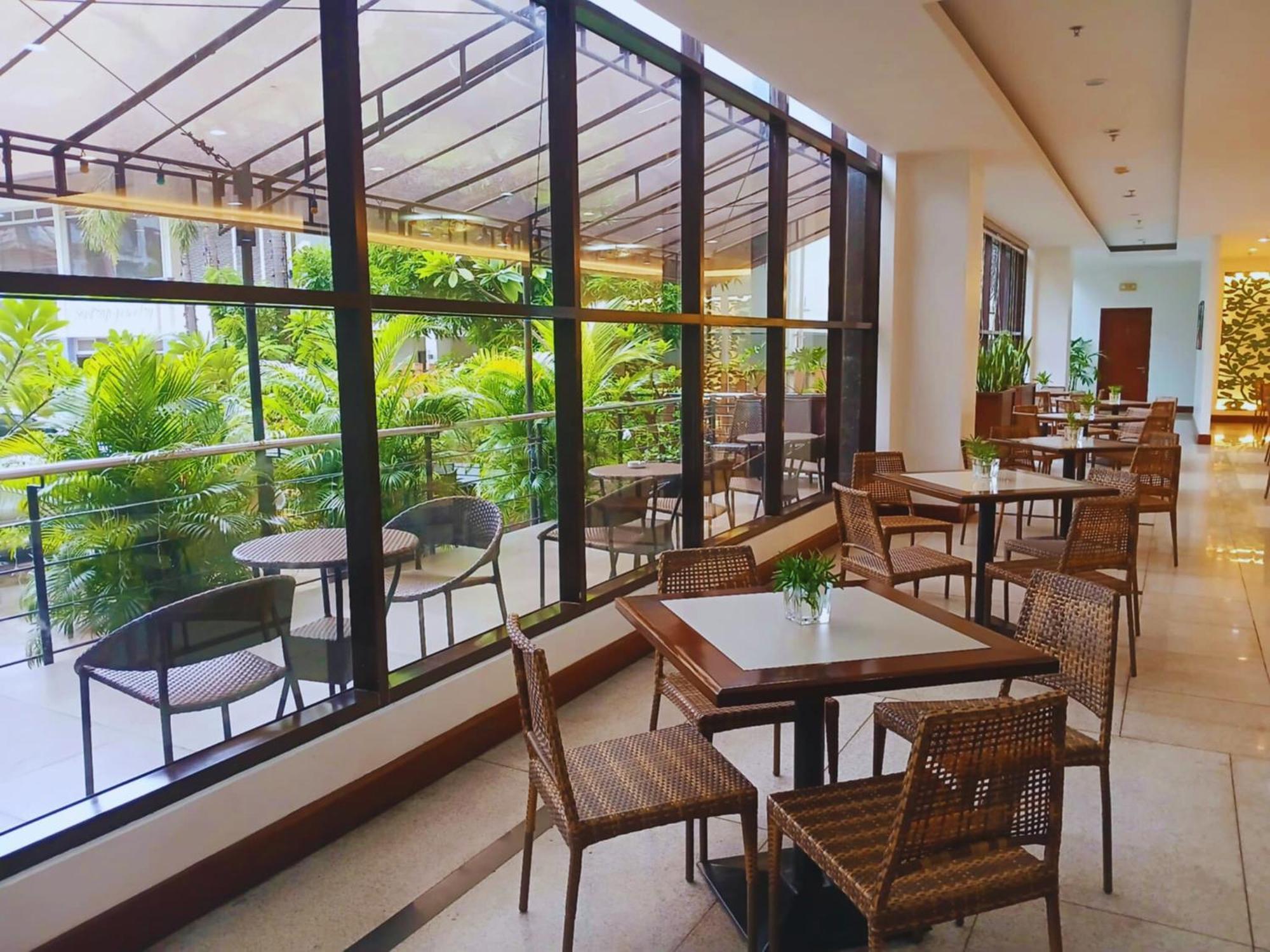 Dohera Hotel Cebu Exterior foto